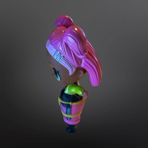 LOL Surprise All Star Sports Series 5 V.R.Q.T. Doll 2-2.5” A15 - Picture 2 of 5